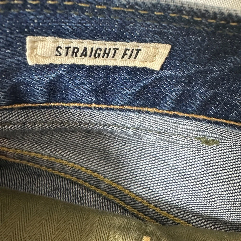 Todd Snyder Blue Straight Fit Jeans with Subtle Fading